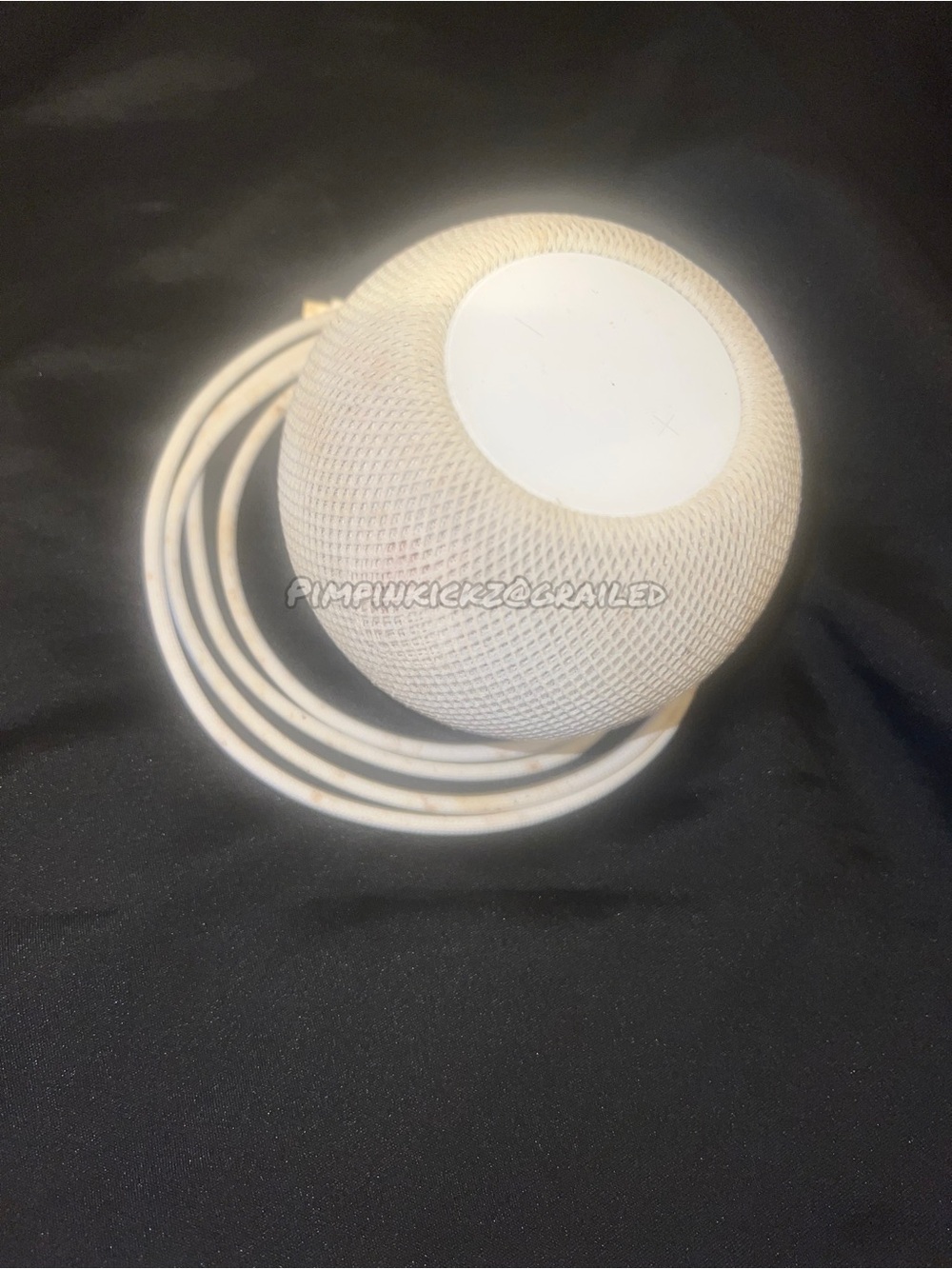 White homepod mini by apple